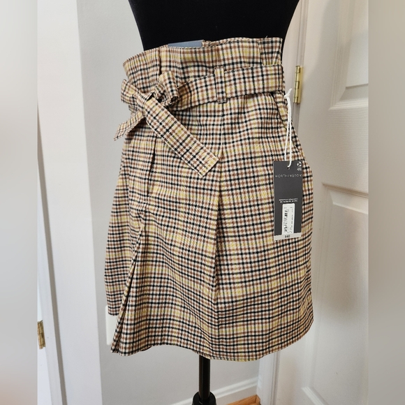 NWT Worthington Womens Sz6 High Rise Shorts Paper Sack Pleats Tie Belt Tan Check - Picture 1 of 7